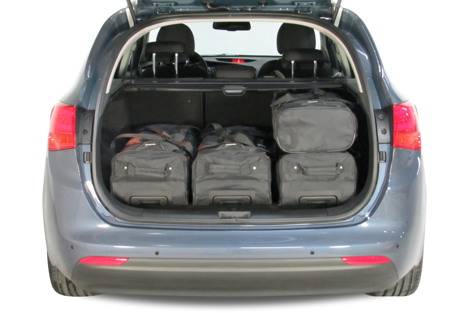 Kia Cee'd JD Sportswagon 2012-Present Car-Bags Travel Bags Made in EU Perfect Fit