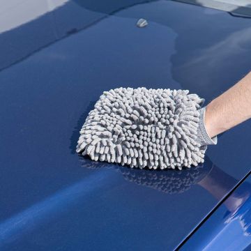 Luxury Grey Microfiber Wash Mitt – Gentle Cleaning Excellence